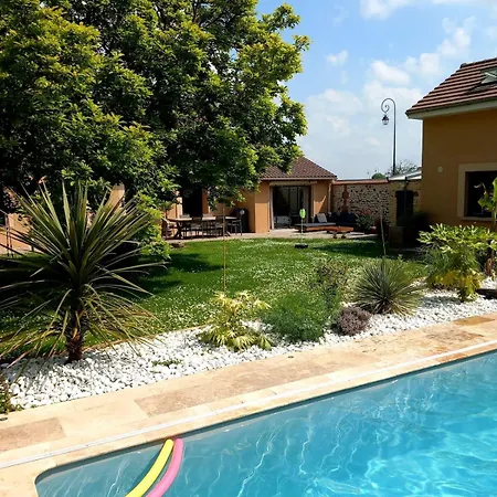 Ferienhaus Maisons Avec Piscine Et Sauna Pres De Paris & Giverny *